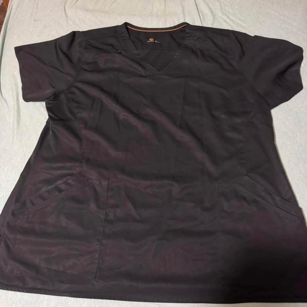 Carhartt scrub top